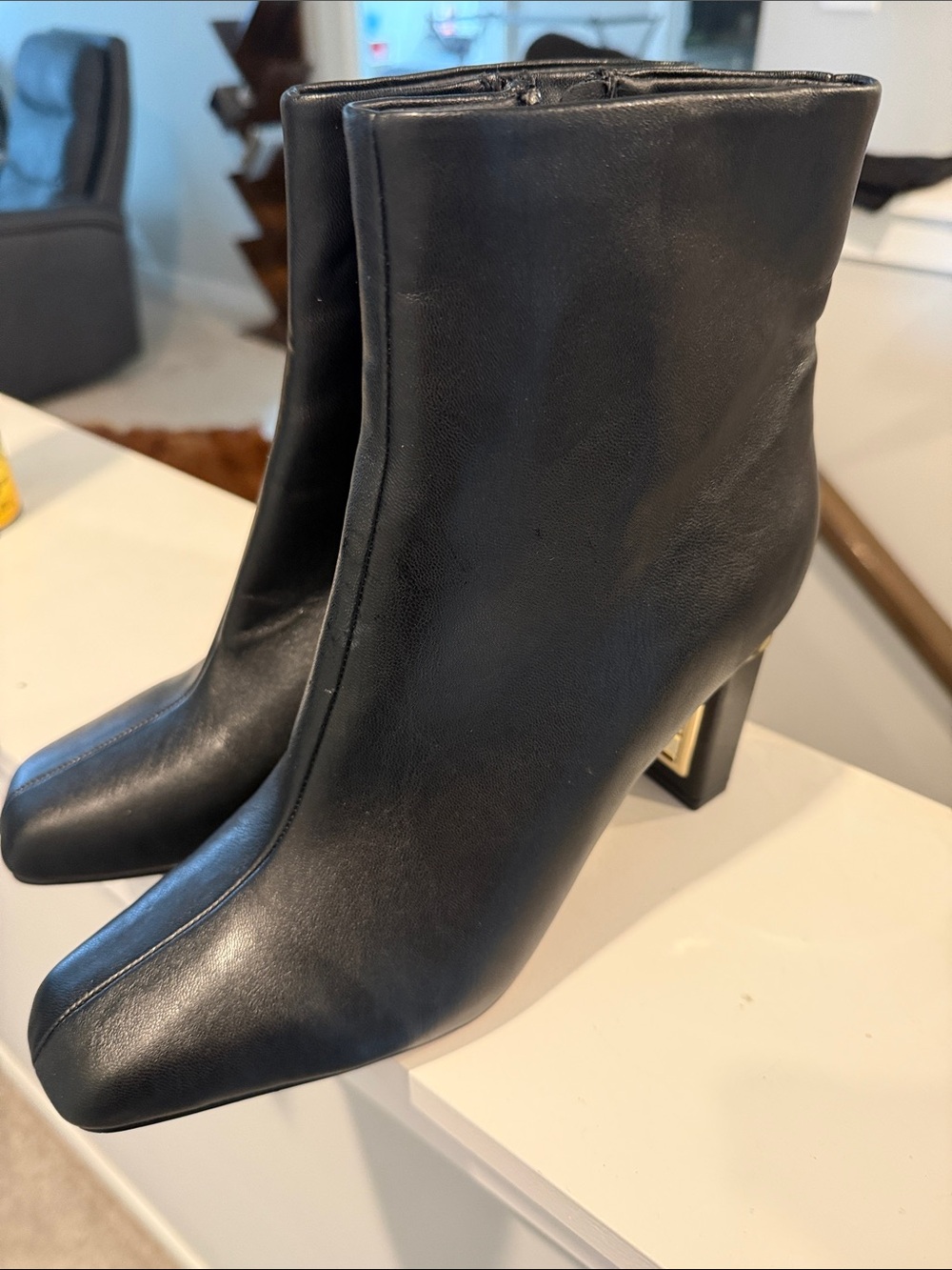 Katy Perry Black Leather Ankle Boots Gold Accent Heel Hollow bootie KP2836 8 8M